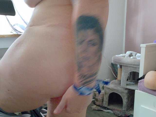Wetgerman2 live cam on BongaCams
