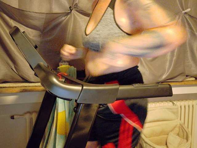 Wetgerman2 live cam on BongaCams