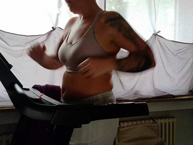 Wetgerman2 live cam on BongaCams