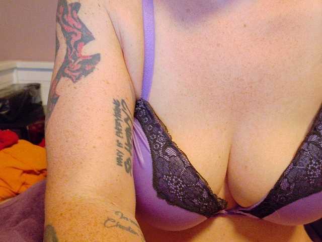 Wetgerman2 live cam on BongaCams