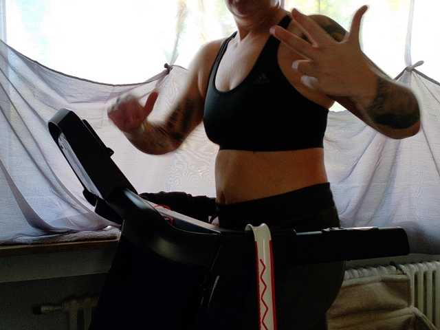 Wetgerman2 live cam on BongaCams
