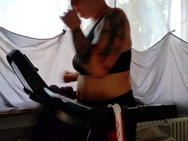 Wetgerman2 live cam on BongaCams