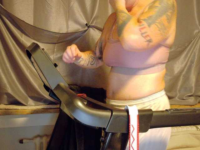 Wetgerman2 live cam on BongaCams