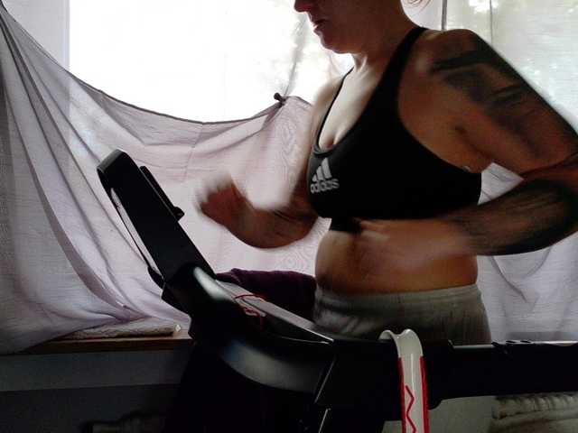 Wetgerman2 live cam on BongaCams