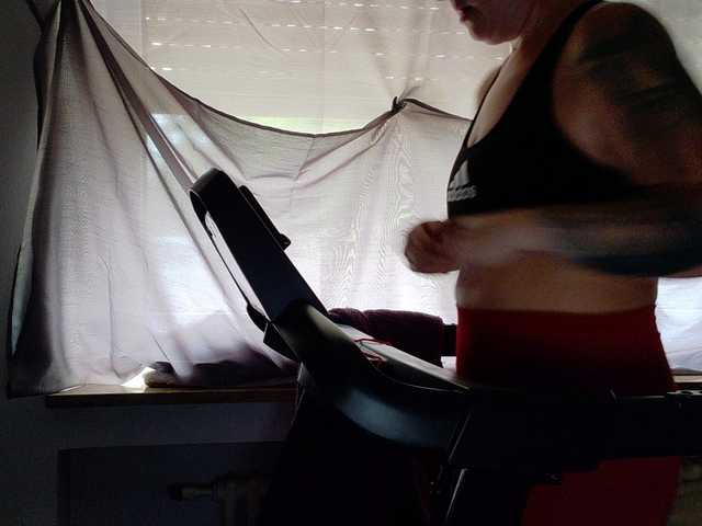 Wetgerman2 live cam on BongaCams