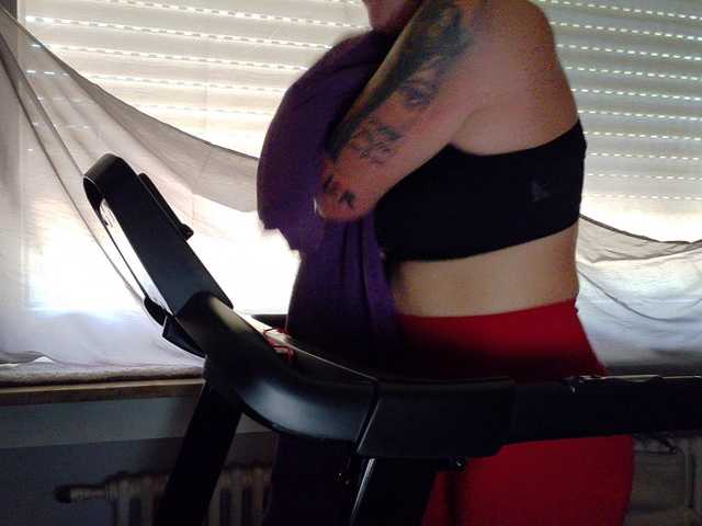Wetgerman2 live cam on BongaCams