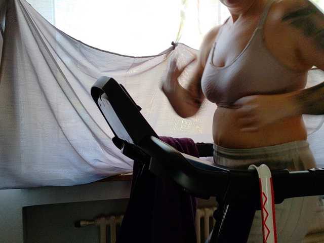 Wetgerman2 live cam on BongaCams