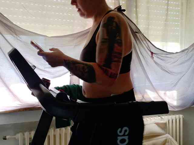 Wetgerman2 Live Webcam on BongaCams