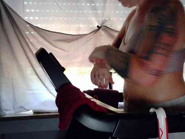 Wetgerman2 Live Webcam on BongaCams