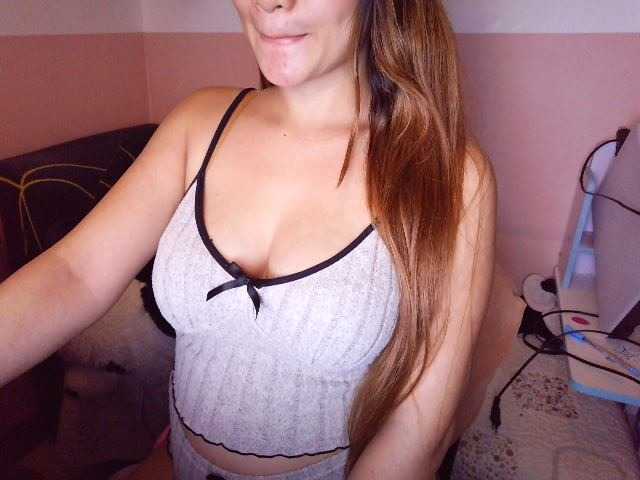 fullshow69 live webcam show