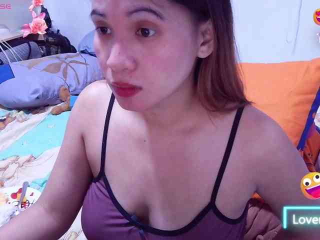 SLUTTYBABE69 webcam
