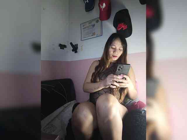 SLUTTYBABE69 webcam