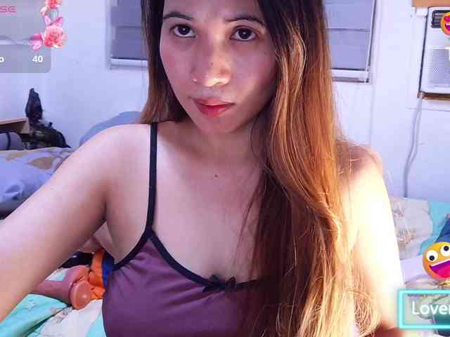 SLUTTYBABE69 webcam