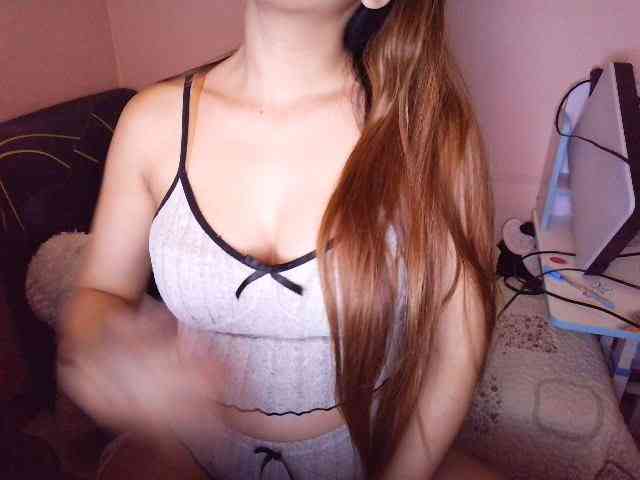 SLUTTYBABE69 webcam