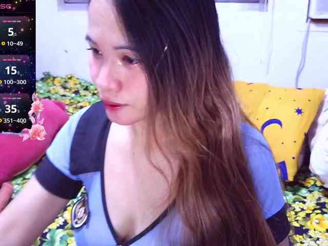 SLUTTYBABE69 webcam