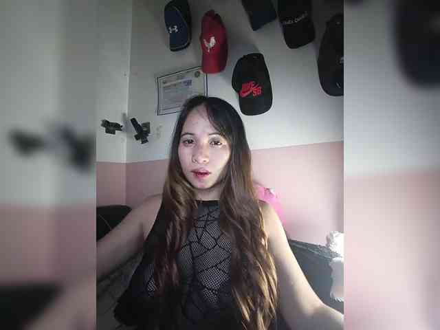 SLUTTYBABE69 webcam