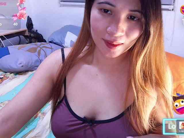 SLUTTYBABE69 webcam