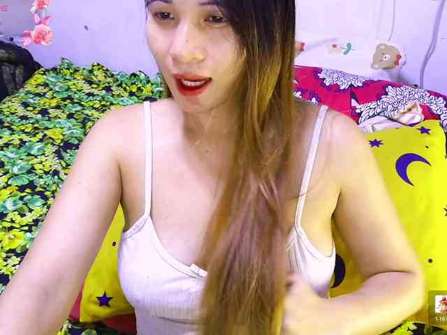 SLUTTYBABE69 webcam