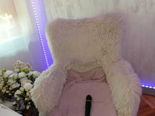 ElisaBaxter live cam on BongaCams