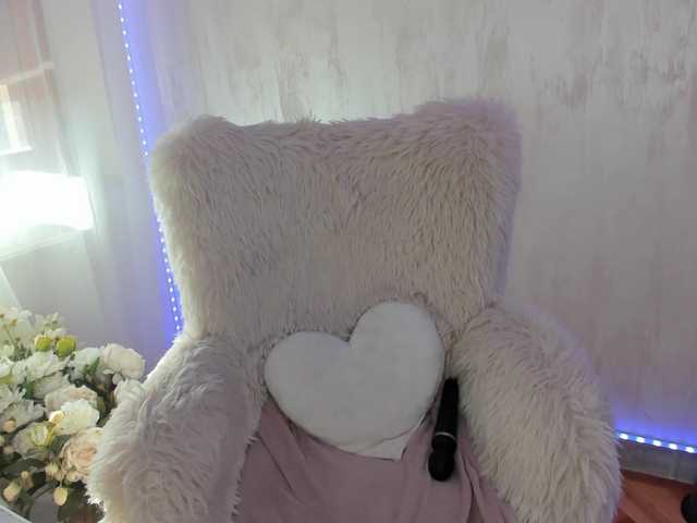 ElisaBaxter live cam on BongaCams