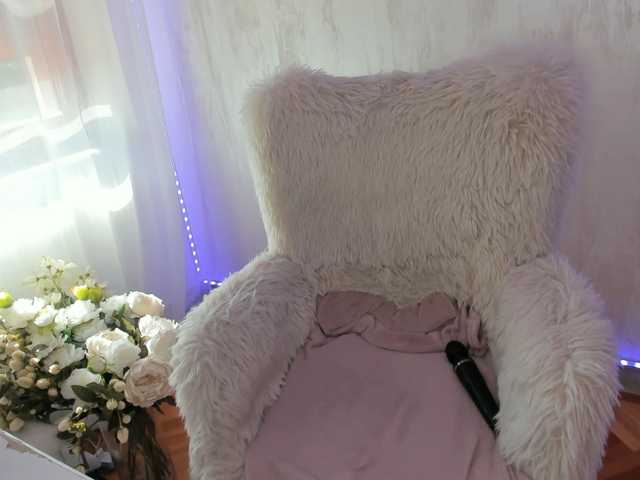 ElisaBaxter live cam on BongaCams