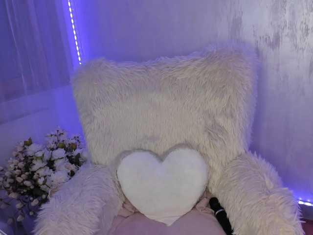 ElisaBaxter live cam on BongaCams