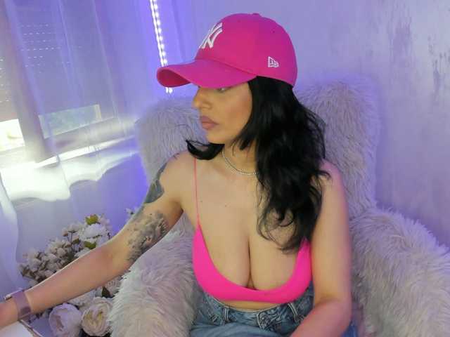 ElisaBaxter webcam