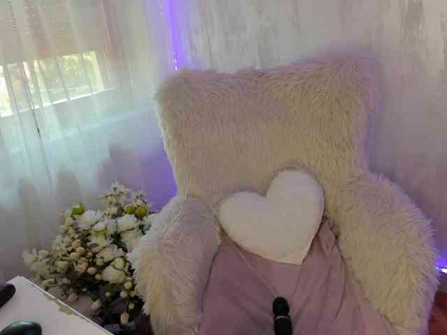 ElisaBaxter webcam