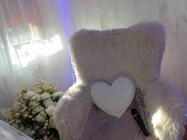 ElisaBaxter webcam