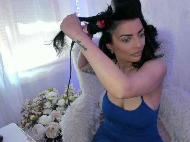 ElisaBaxter webcam