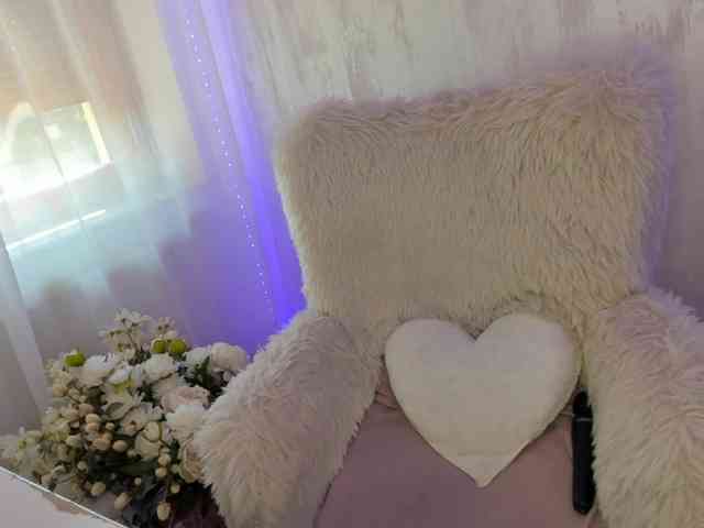 ElisaBaxter webcam
