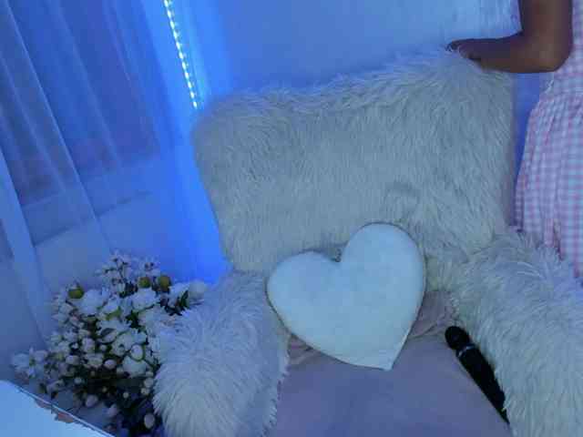 ElisaBaxter webcam