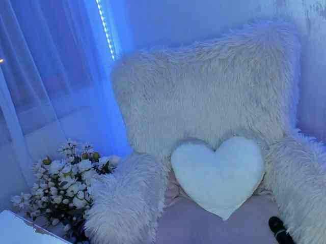 ElisaBaxter webcam