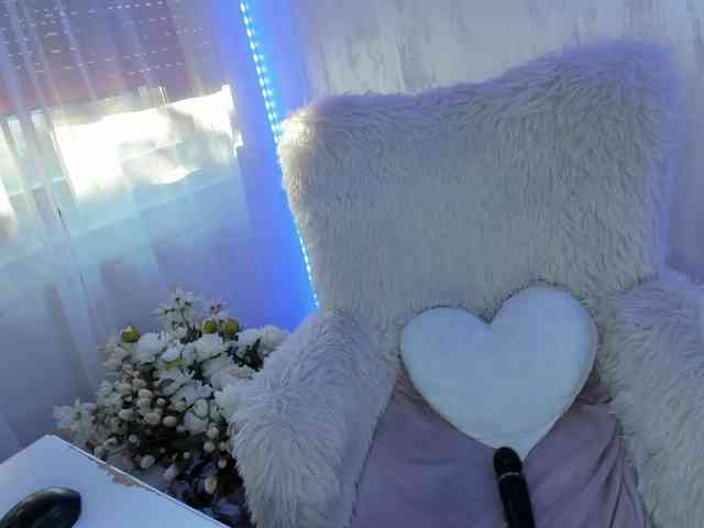 ElisaBaxter webcam