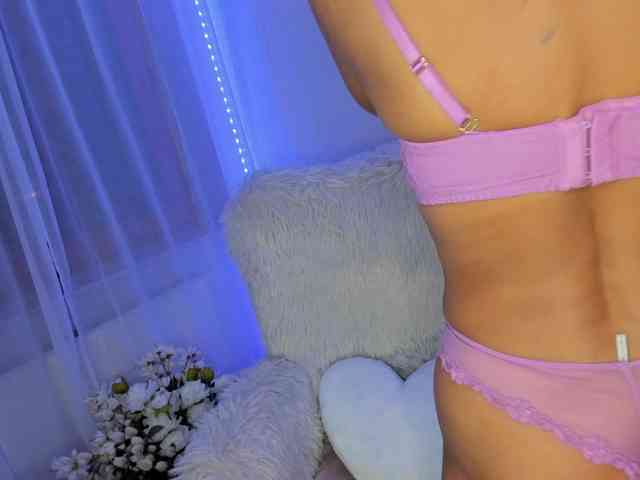 ElisaBaxter webcam
