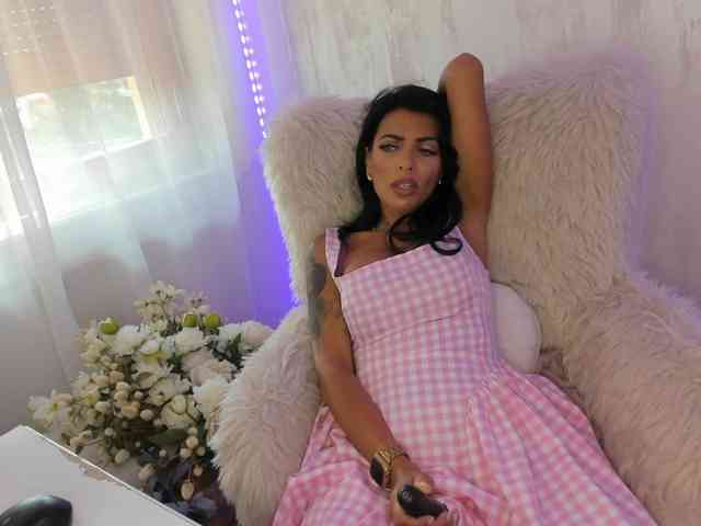 ElisaBaxter webcam