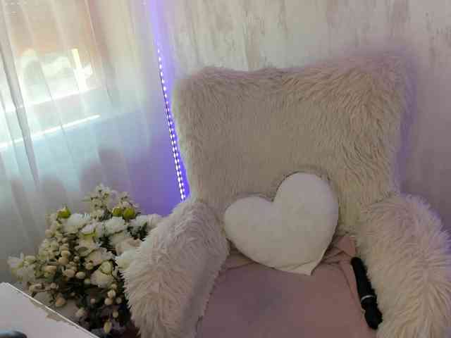 ElisaBaxter webcam