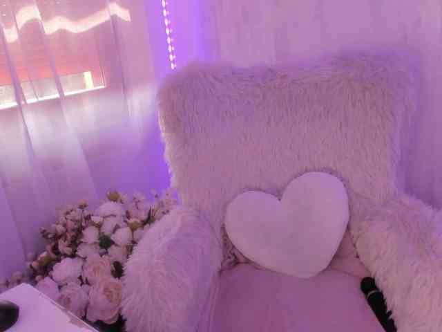 ElisaBaxter webcam