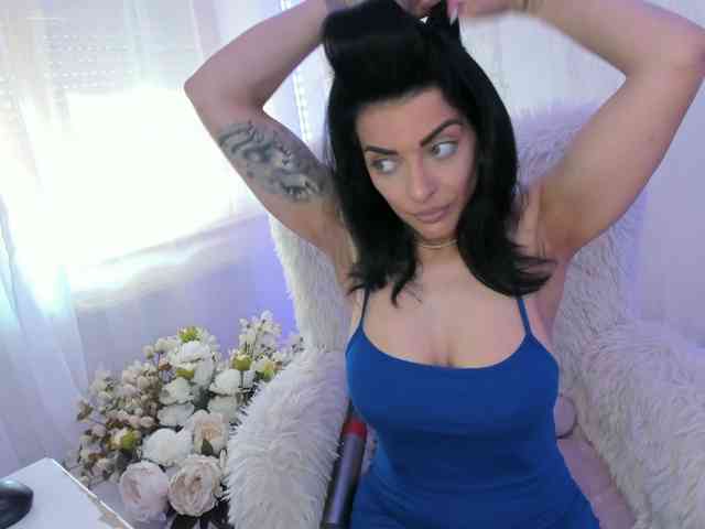 ElisaBaxter webcam