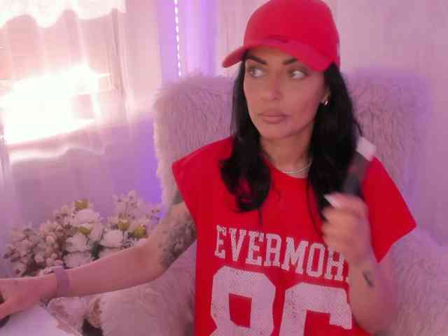 ElisaBaxter webcam
