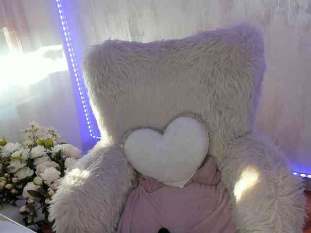 ElisaBaxter webcam