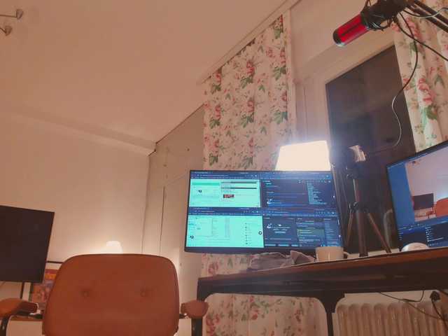 bljouu live cam on BongaCams