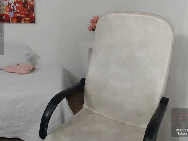 tiffany-69 live cam on BongaCams