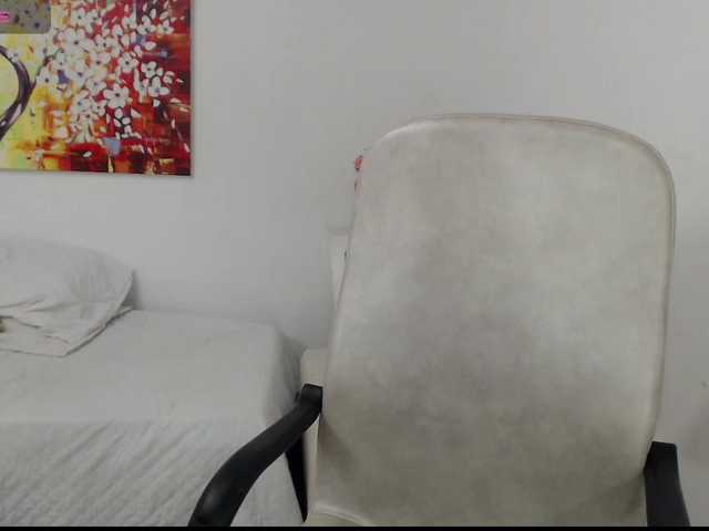 tiffany-69 live cam on BongaCams