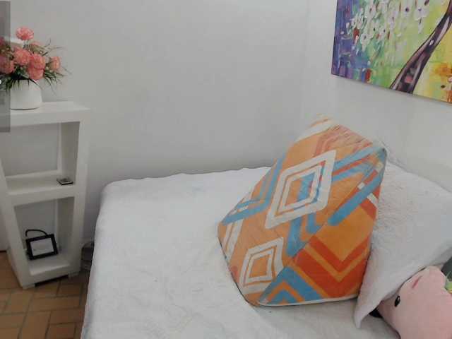 tiffany-69 live cam on BongaCams