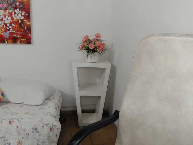 tiffany-69 live cam on BongaCams