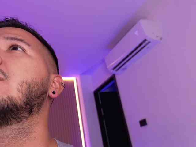 Miike-mr Live Webcam on BongaCams