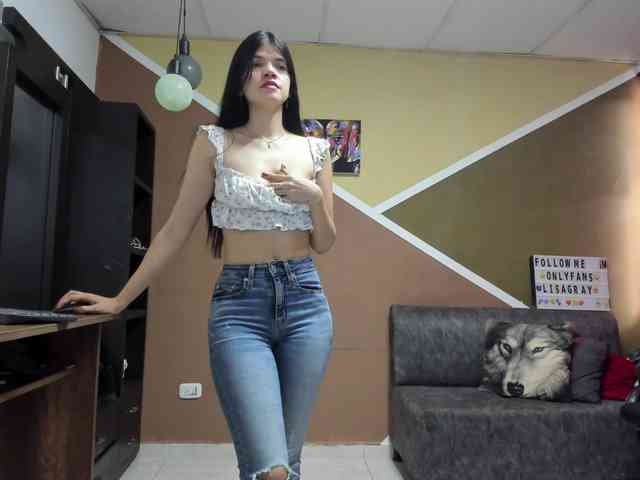 Model: LisaGray
