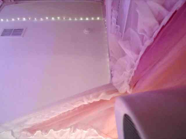 PrincessXOXO webcam