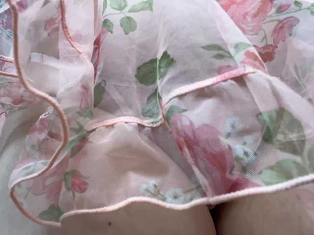 Dibellass's BongaCams show and profile